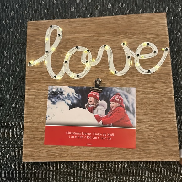 Holiday decor - Picture 2 of 2